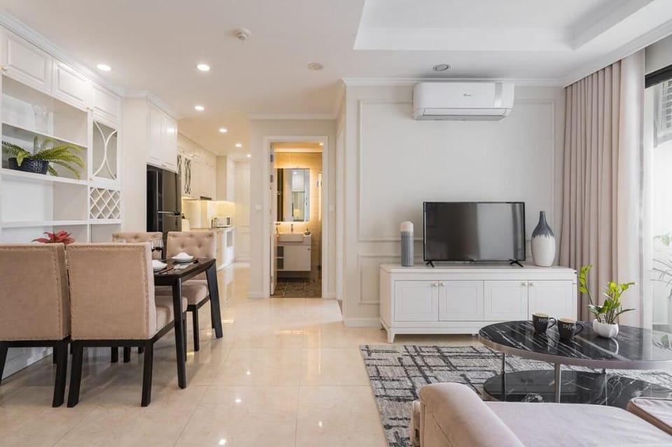 LUXURY HOMESTAY IN HANOI CENTER 2 BEDROOM 2 WC Vacation rental in Laos
