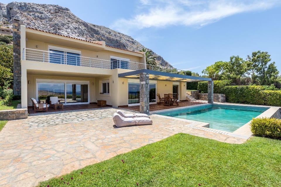 Beautiful Sounio Villa Vacation rental in East Attica Regional Unit, Greece