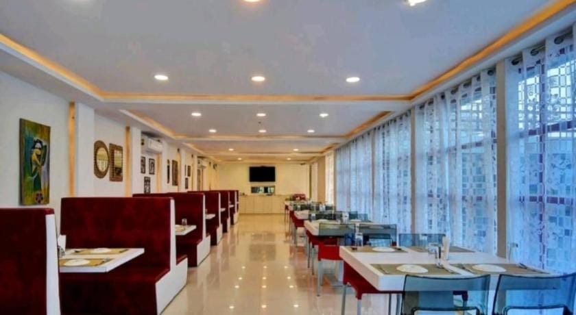 Gods County Hotel in West Bengal