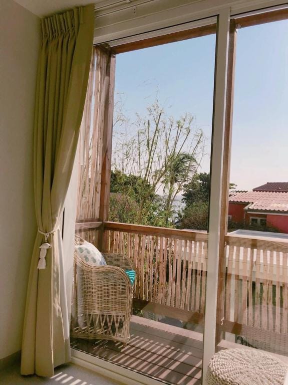 Beach Access Retro Villa 4BR -VVH9.3 (Khao Takiab) Villa in Nong Kae