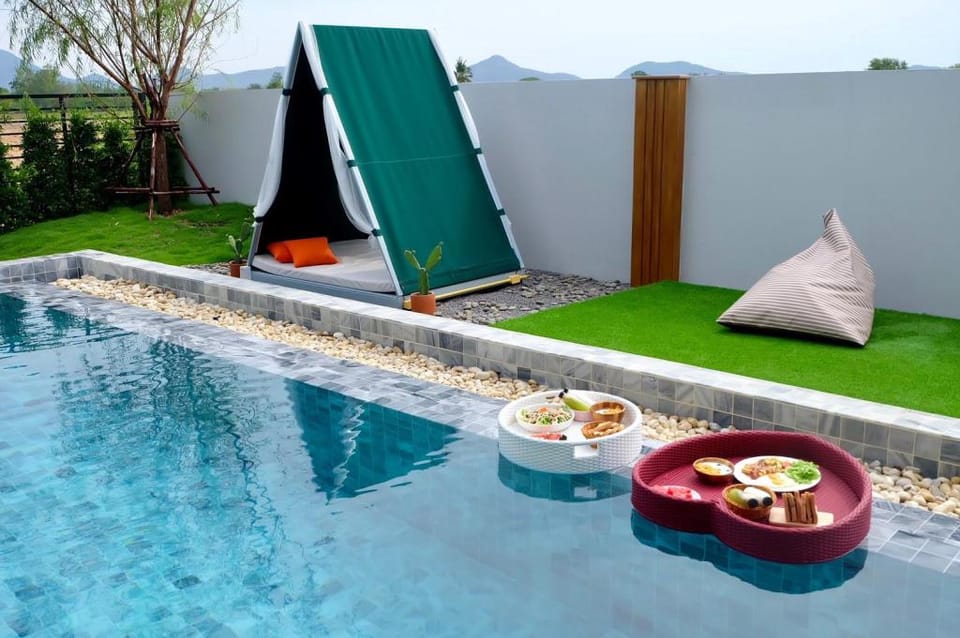 Perfect Contrast 4BR Pool Villa Slider - VVH19 Villa in Hua Hin District