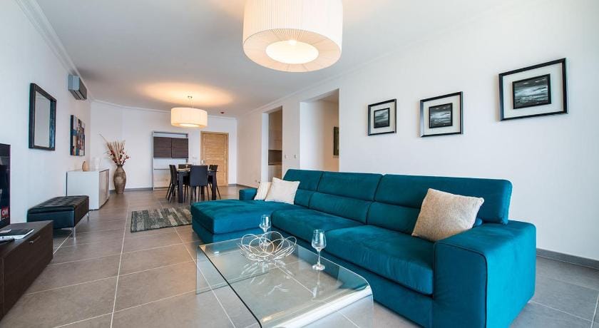 SEAFRONT LUXURY APARTMENT incl POOL Apartment in Sliema
