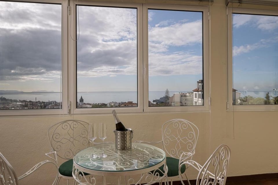 Funchal Window City Center by Homie Apartment in Funchal