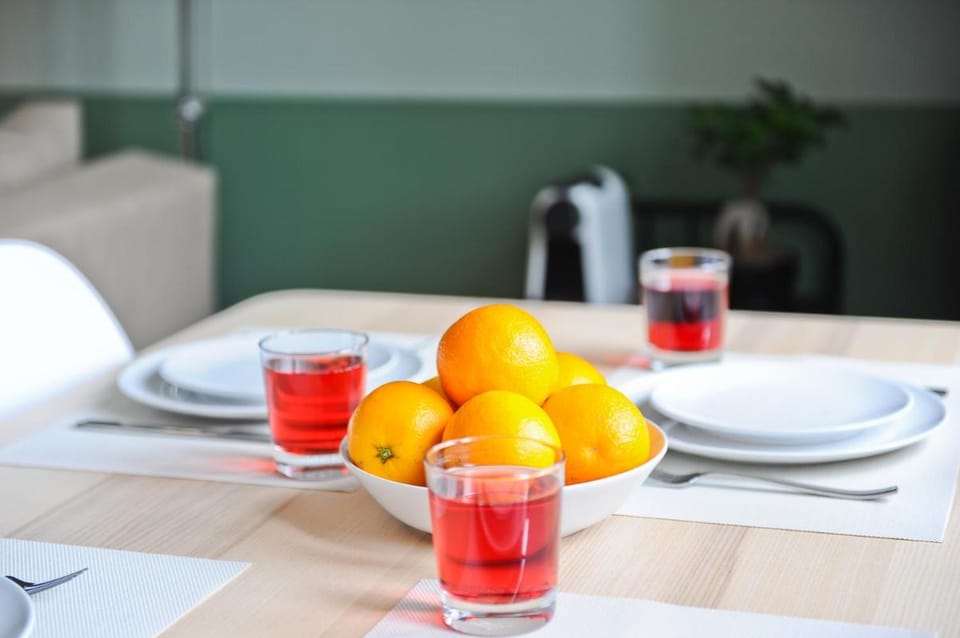 Red, red wine Apartment 3B Apartment in Lisbon