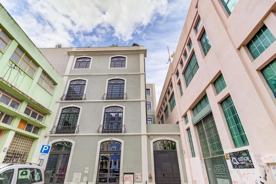 Nomad's Time Out Market Lisbon - 3BDR Apartment in Lisbon