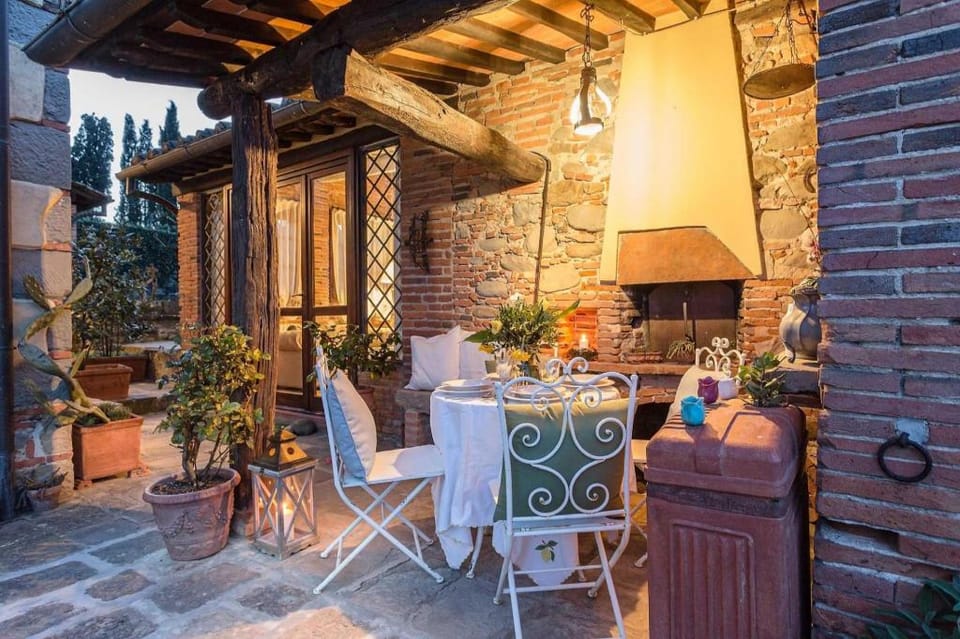 Rosyabate Cottage in Uzzano Apartment in Tuscany