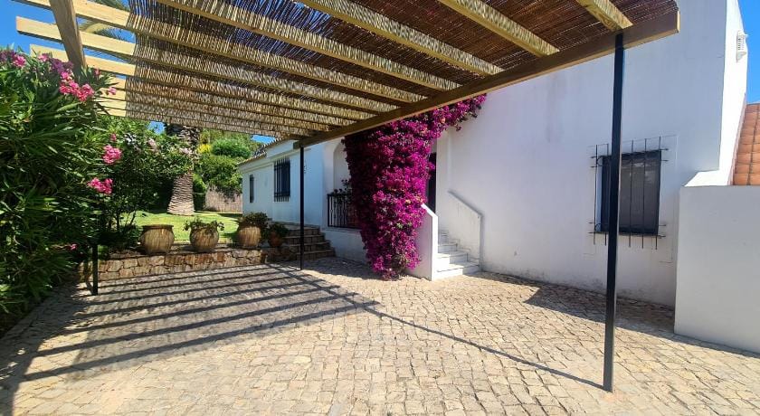 Dunas Douradas Beach Villa Apartment in Faro District