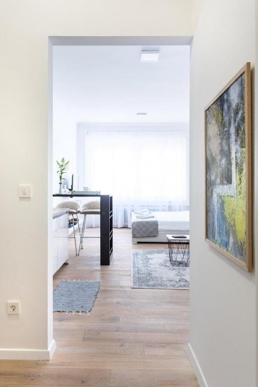 sqm Main Square Apt!-4 Units-Great for Groups! Apartment in City of Zagreb