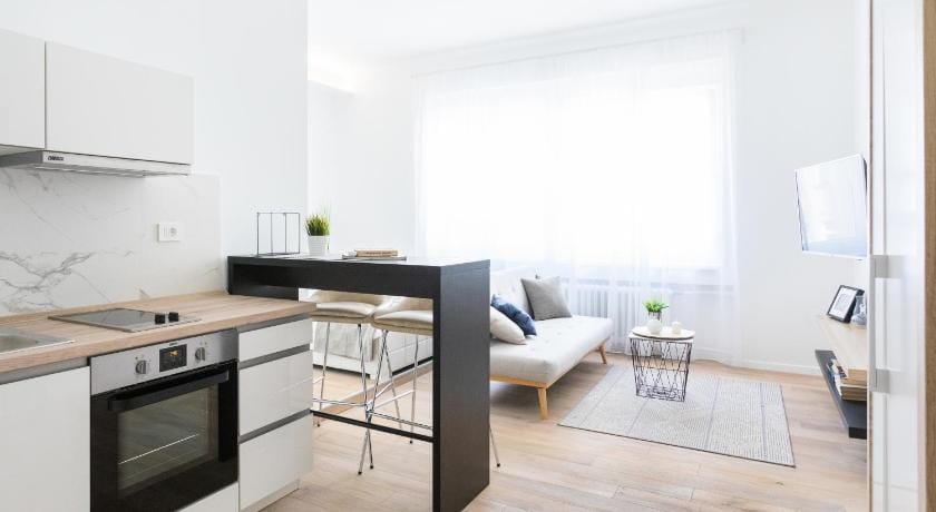 sqm Main Square Apt!-4 Units-Great for Groups! Apartment in City of Zagreb