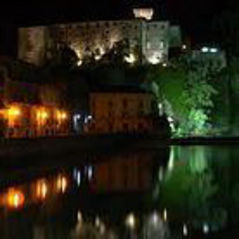 Stunning New Villa with Balcony, Parking, Sleeps 4 Apartment in Lazio