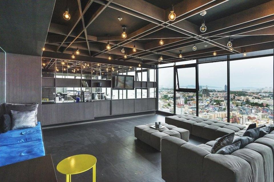The Base Rental In Central Pattaya Apartment in Pattaya City