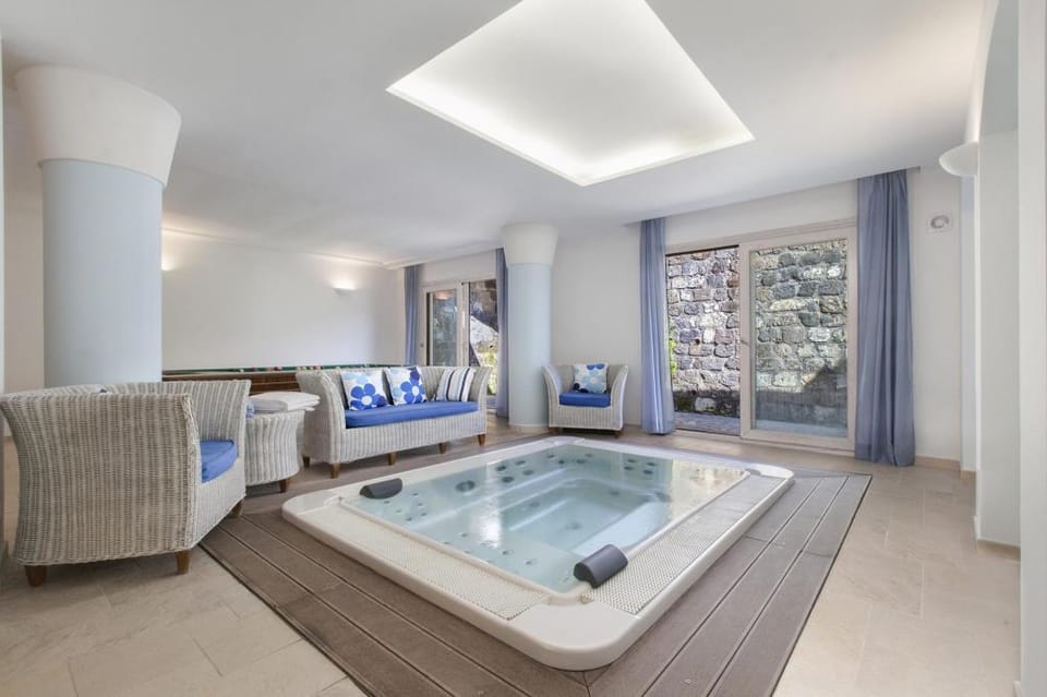 Villa Il Noce with Private Pool, SPA, Garden, BBQ and Parking Apartment in Massa Lubrense
