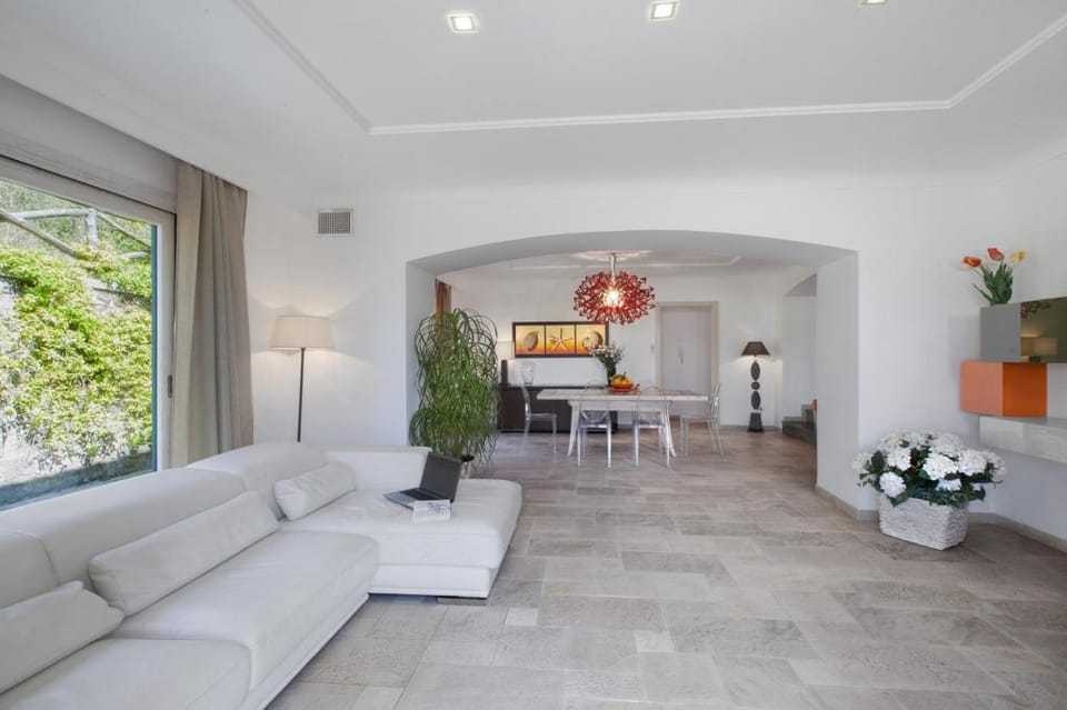 Villa Il Noce with Private Pool, SPA, Garden, BBQ and Parking Apartment in Massa Lubrense