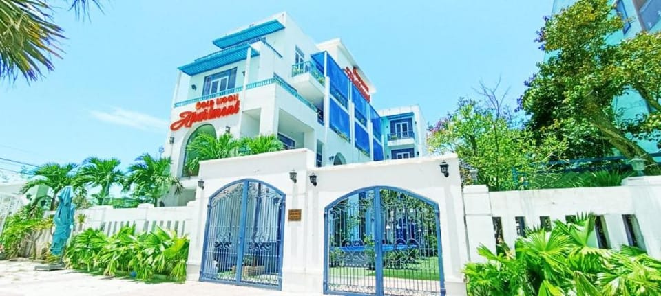 Gold Moon Pool Villas *** Santorini Style *** Villa in Da Nang