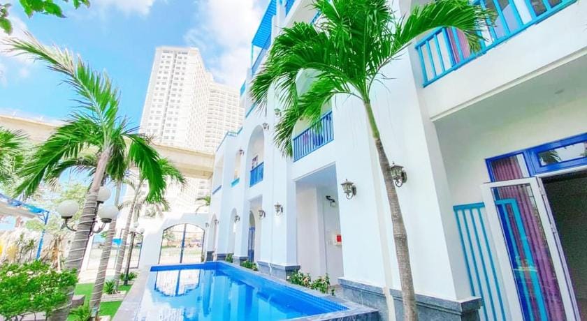 Gold Moon Pool Villas *** Santorini Style *** Villa in Da Nang