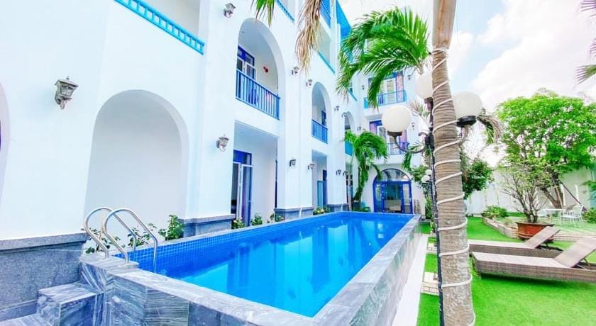 Gold Moon Pool Villas *** Santorini Style *** Villa in Da Nang