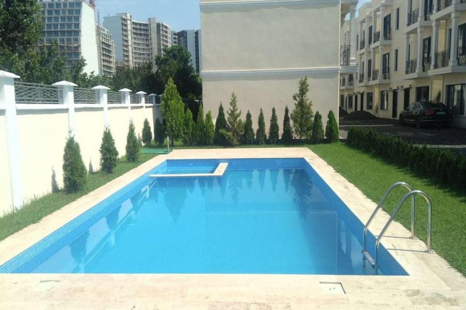 Seaview Villa with Roof-Top Villa in Batumi