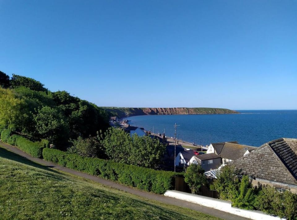 The Lord's Cottage Filey -3 bedroom beach bungalow Vacation rental in Filey