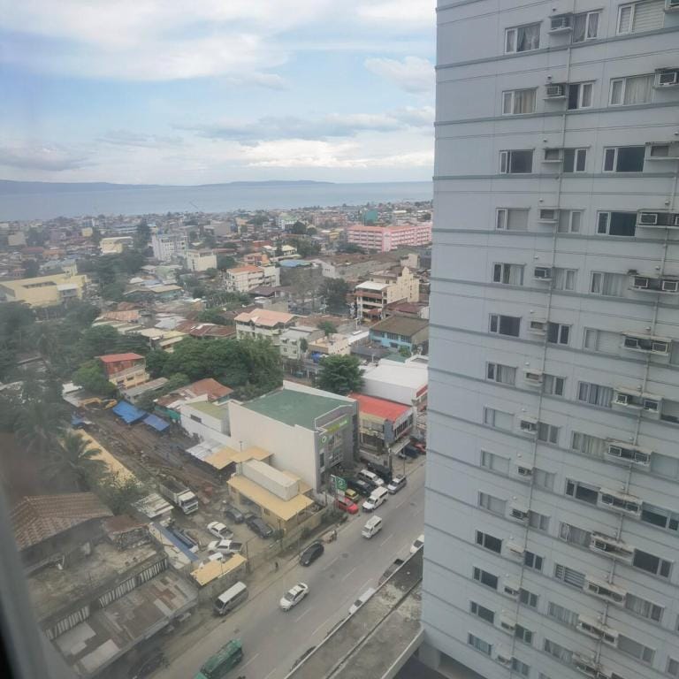 Avida 40mbps Studio C @14th Apartment in Davao City