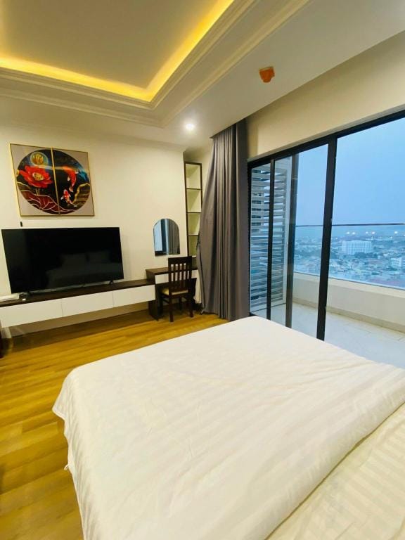 Pullman căn 16-17 Apartment in Vietnam