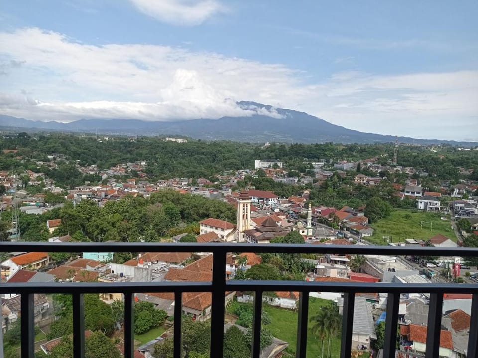 BHUVANA APARTMENT CIAWI 2 BEDROOM Apartment in West Java
