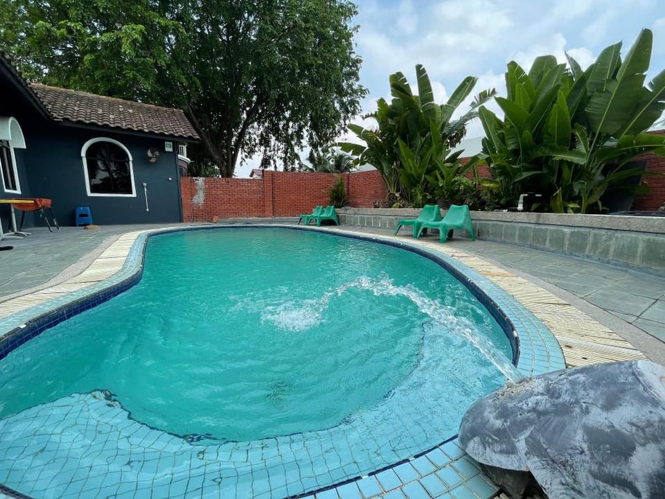 Charming bungalow muslim 261 Vacation rental in Negeri Sembilan, Malaysia