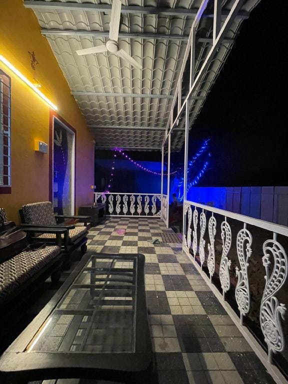 BOUGAIN VILLA - ADORABLE 1 MASTER BEDROOM Vacation rental in Maharashtra