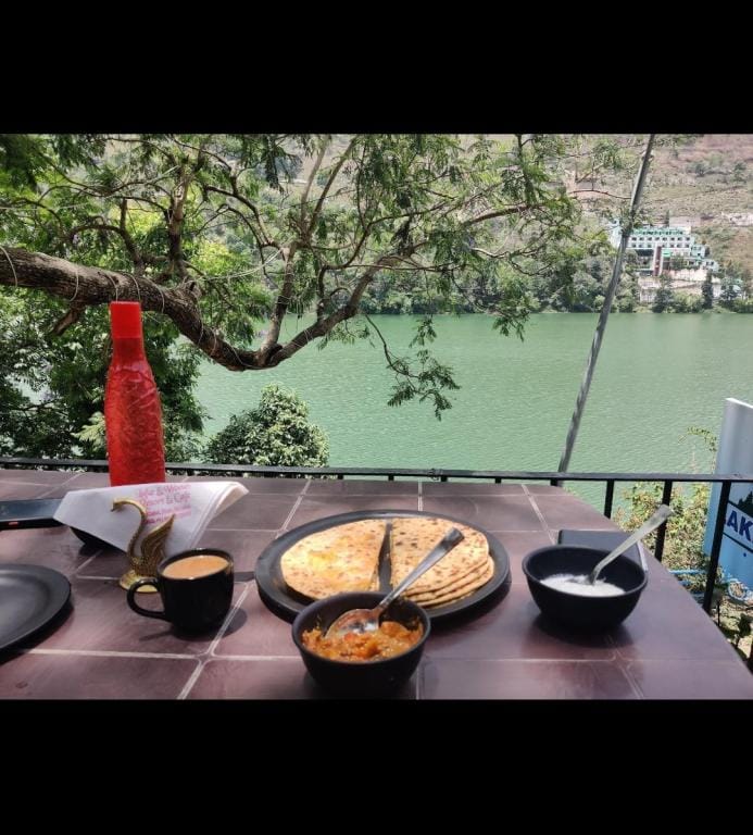 Lake & woods resort Apartment in Uttarakhand