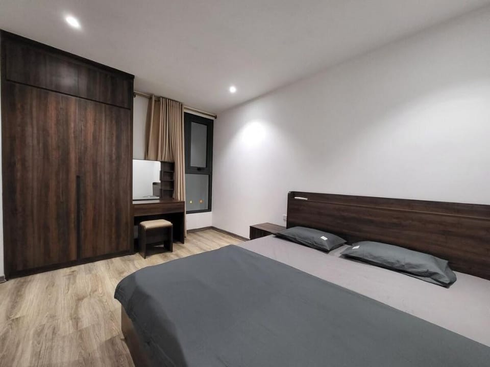 Modern 2BR Apartment in Long Bien Apartment in Laos