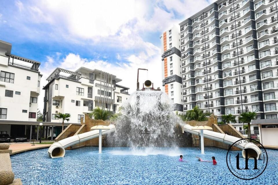 Swiss Garden Resort 2Bedrooms (6paxes)10-5 Vacation rental in Terengganu, Malaysia