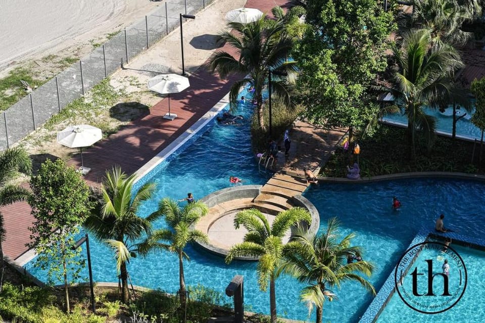 TIMURBAY SEAFRONT RESIDENCE 2BR (Seaview Max 6pax) Vacation rental in Terengganu, Malaysia