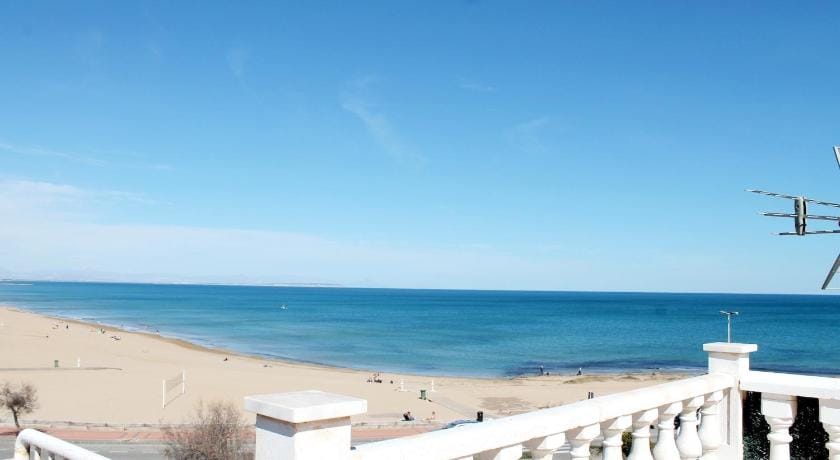 Beachfront Bungalow In La Mata, Torrevieja Vacation rental in Torrevieja