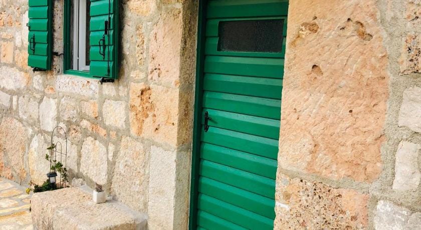 Ventus – Stone House near National Park Paklenica Vacation rental in Seline