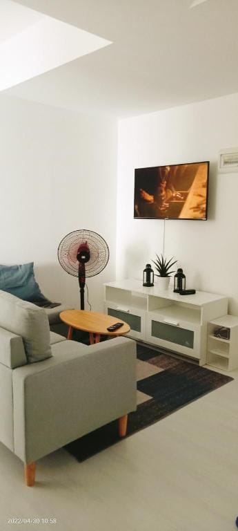 Safe Haven Condo Unit with Wavepool Vacation rental in Pasay