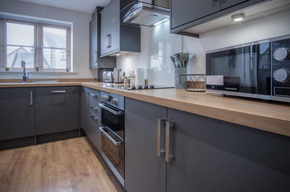 Johnnys Cove - 2 Bedroom Holiday Home - New Hedges Apartment in Saundersfoot