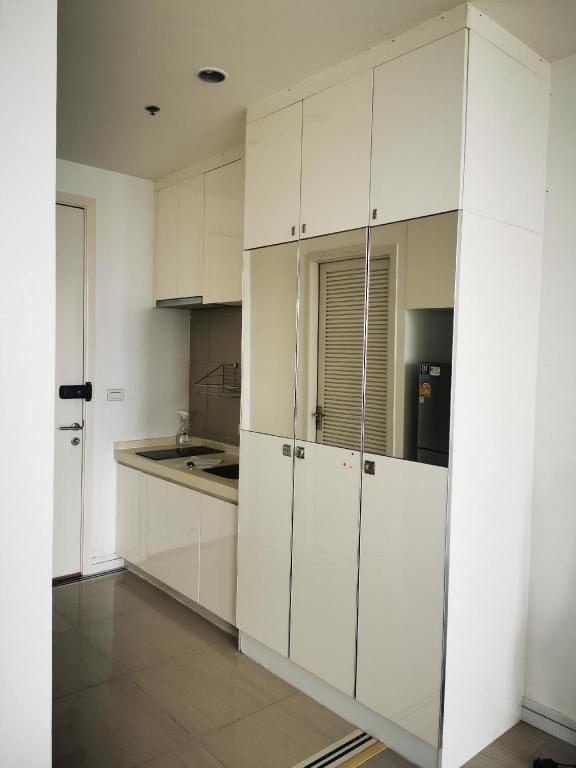 Simple condominium Apartment in Bangkok