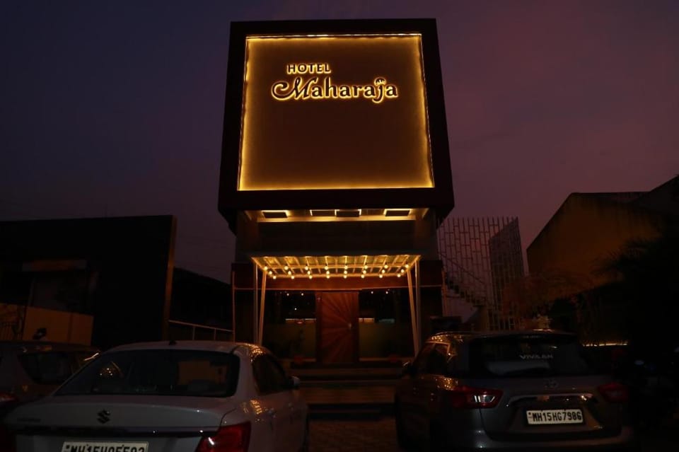 HOTEL MAHARAJA Hotel in Maharashtra