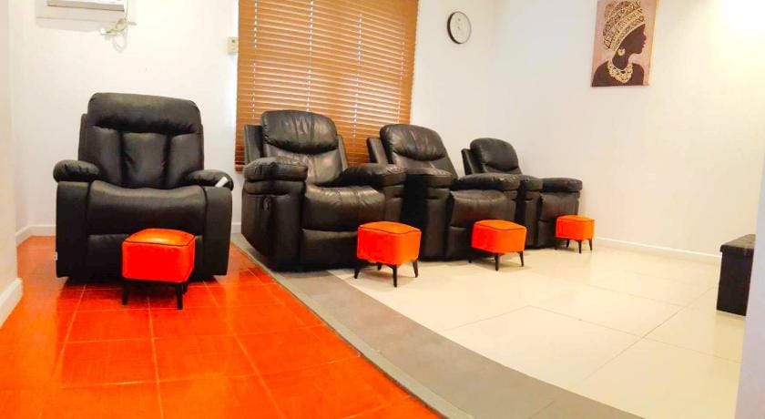 Hotel California Suite Hotel in Lapu-Lapu City