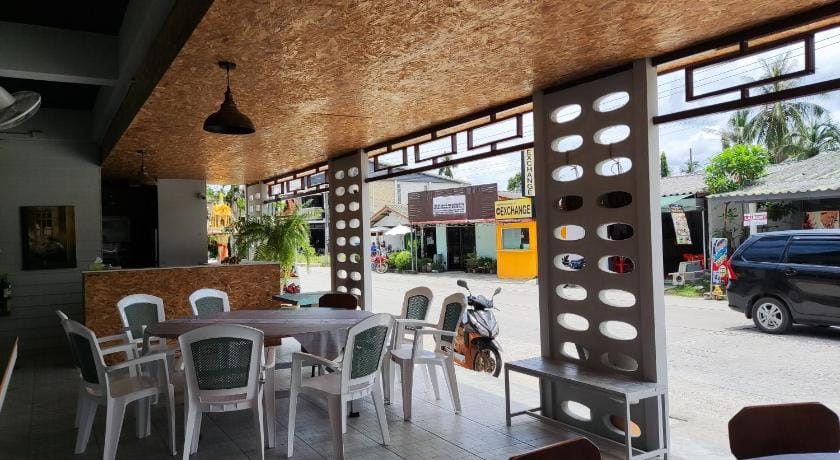 Sea Tong Hostel Hotel in Ban Tai