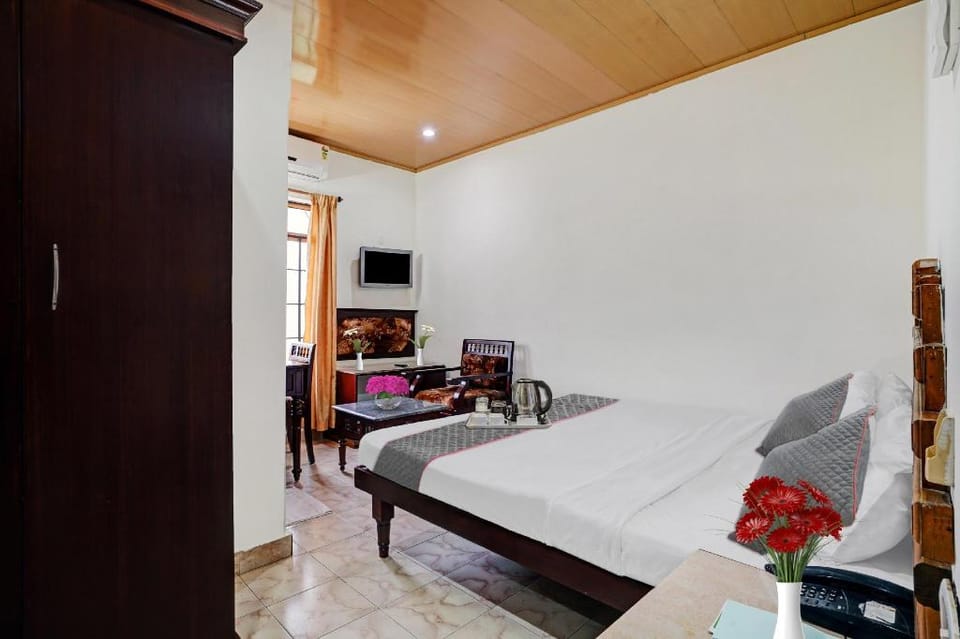 OYO Townhouse 1022 Pagoda Hotel in Kochi