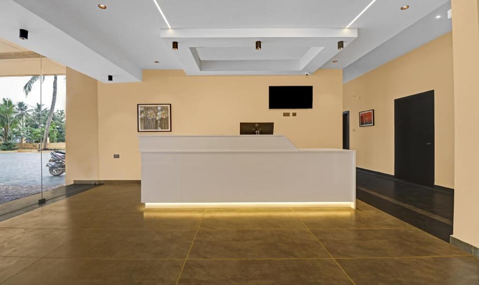 Treebo Grand Vistara Airport Suites Hotel in Kochi