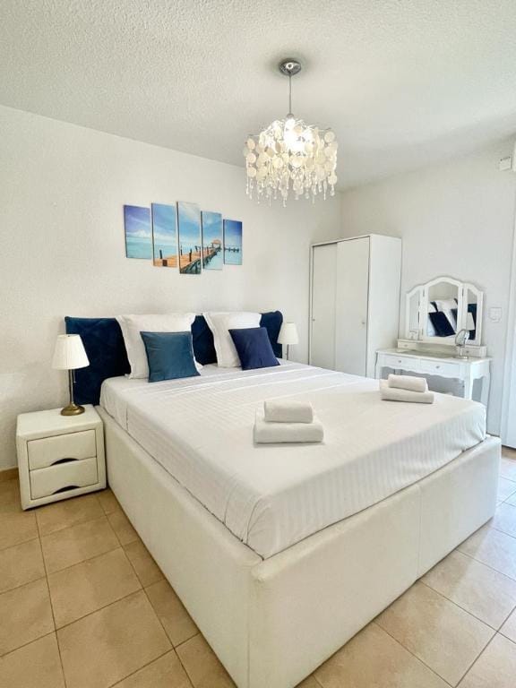 Intercontinental Superbe appartement avec piscine Bed and Breakfast in Menton