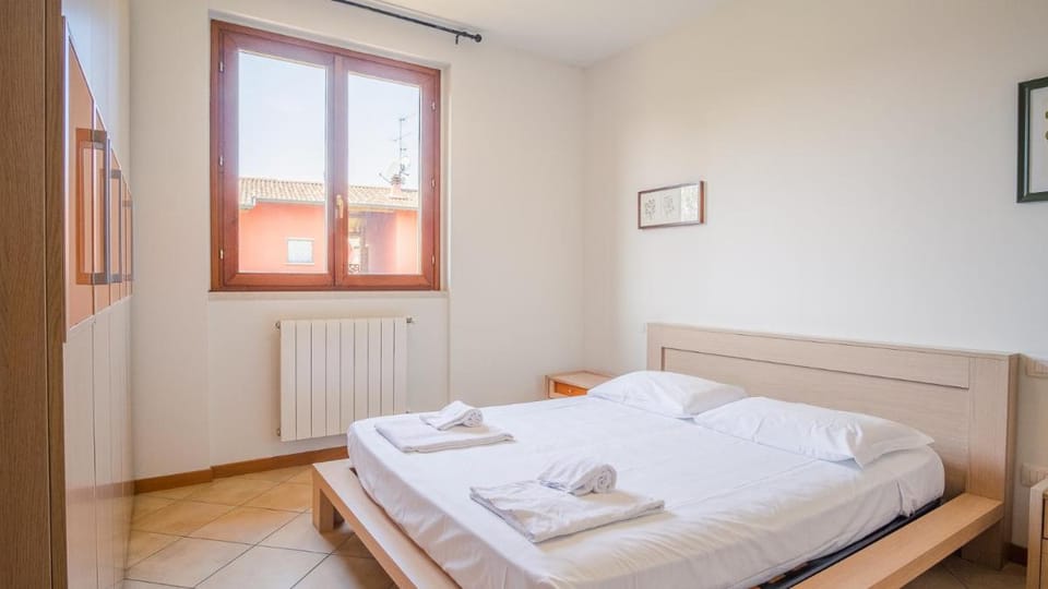 Garda Orange Apartment - Italian Homing Apartment in Desenzano del Garda