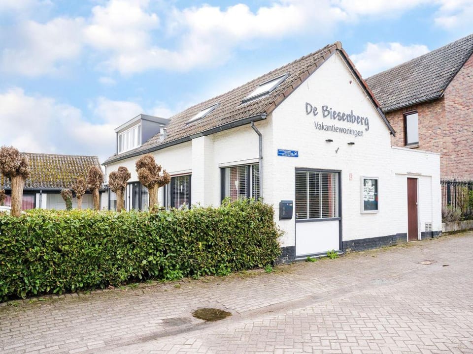 Spacious Group Getaway with Garden Vacation rental in Limburg (province)