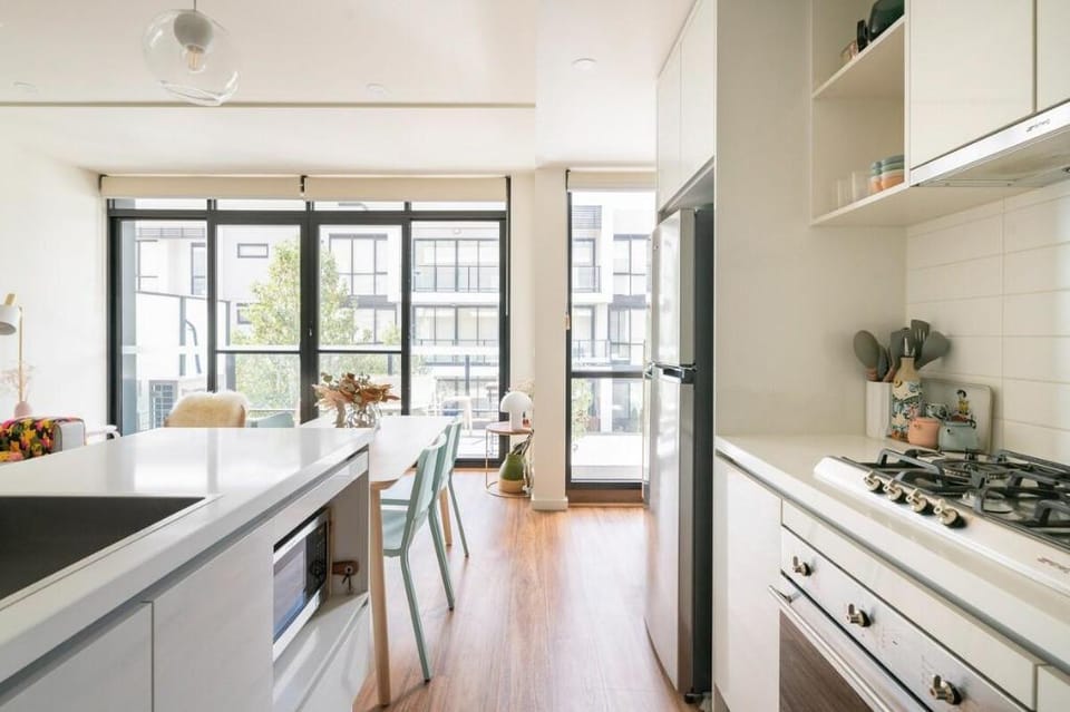 Stylish 1 bedroom apartment with free parking. Apartment in Melbourne