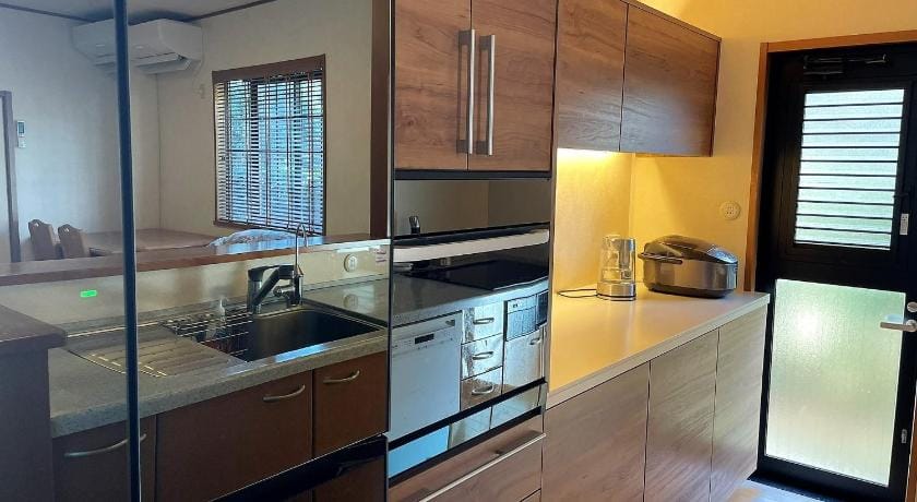 Yumigahama Beach House & BBQ! 1 min to the beach Villa in Shizuoka Prefecture
