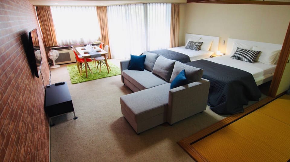 Luxury resort apartment with hot springs and pool Apartment in Japan