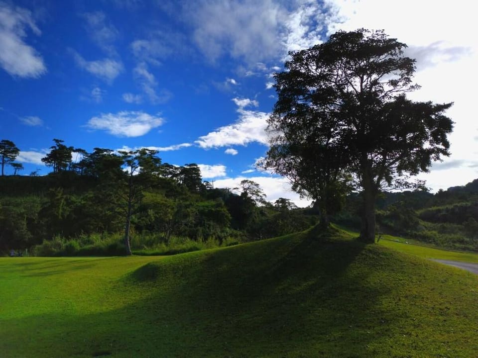 Chateau de Nazarene, Mountainside Staycation  Apartment in Baguio