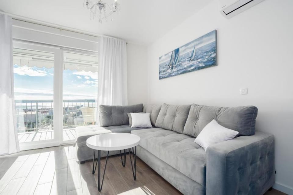 Sea Vista Apartments Kastela Apartment in Šibenik-Knin County, Croatia