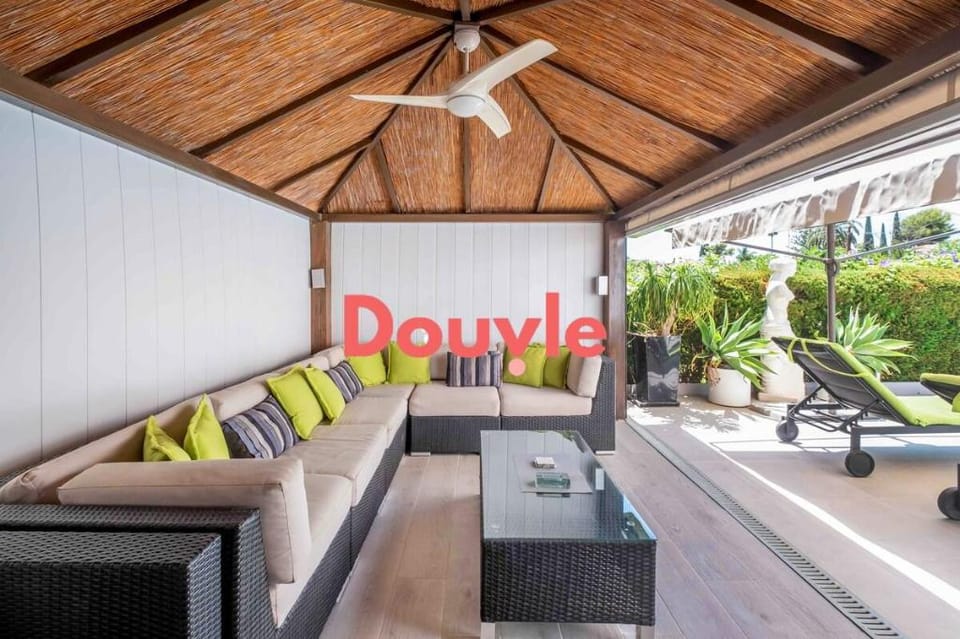 Modern villa at few steps to Puerto Banus Villa in Marbella